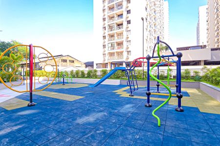 Apartamento à venda com 37m², 2 quartos e 1 vaga Apartamento à venda com 37m², 2 quartos e 1 vagaÁrea comum - Playground