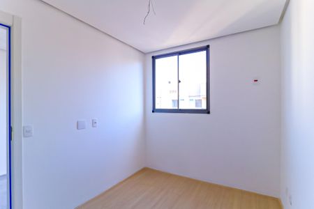 Apartamento à venda com 37m², 2 quartos e 1 vaga Apartamento à venda com 37m², 2 quartos e 1 vagaQuarto