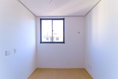 Apartamento à venda com 37m², 2 quartos e 1 vaga Apartamento à venda com 37m², 2 quartos e 1 vagaQuarto