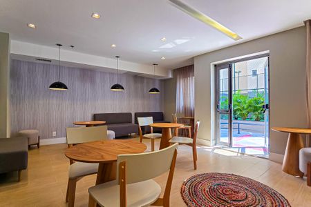 Apartamento à venda com 37m², 2 quartos e 1 vaga Apartamento à venda com 37m², 2 quartos e 1 vagaÁrea comum - Salão de festas