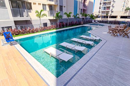 Apartamento à venda com 37m², 2 quartos e 1 vaga Apartamento à venda com 37m², 2 quartos e 1 vagaÁrea comum - Piscina