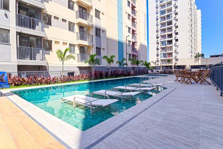 Apartamento à venda com 37m², 2 quartos e 1 vaga Apartamento à venda com 37m², 2 quartos e 1 vagaÁrea comum - Piscina