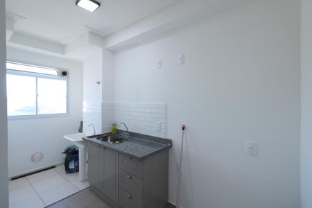 Cozinha de apartamento para alugar com 3 quartos, 54m² em Jardim Canhema, Diadema
