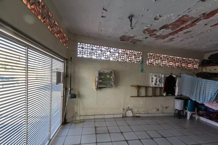Garagem de casa à venda com 2 quartos, 140m² em Vila Palmares, São Bernardo do Campo