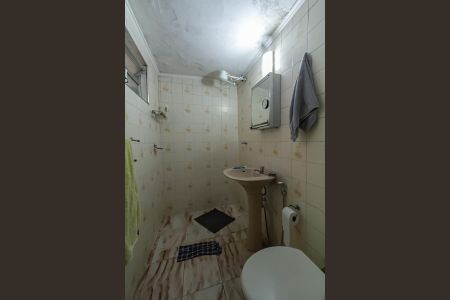 Casa para alugar com 140m², 2 quartos e 1 vaga Casa para alugar com 140m², 2 quartos e 1 vagaBanheiro da Suíte