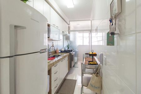 Apartamento à venda com 54m², 2 quartos e 1 vaga Apartamento à venda com 54m², 2 quartos e 1 vagaCozinha e Área de Serviço