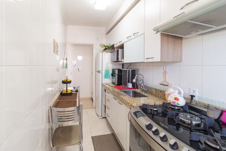 Apartamento à venda com 54m², 2 quartos e 1 vaga Apartamento à venda com 54m², 2 quartos e 1 vagaCozinha e Área de Serviço