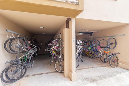 Apartamento à venda com 54m², 2 quartos e 1 vaga Apartamento à venda com 54m², 2 quartos e 1 vagaÁrea comum - Bicicletário