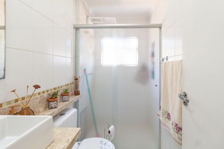 Apartamento à venda com 54m², 2 quartos e 1 vaga Apartamento à venda com 54m², 2 quartos e 1 vagaBanheiro