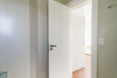 Banheiro da Suíte 1 de casa de condomínio para alugar com 4 quartos, 231m² em Dom Feliciano, Gravataí