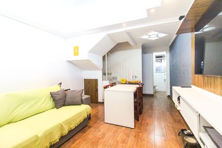 Casa de Condomínio para alugar com 2 quartos, 113m² em Vila Curuçá Velha, São Paulo