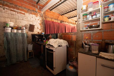 Casa à venda com 162m², 2 quartos e 2 vagas Casa à venda com 162m², 2 quartos e 2 vagasCozinha