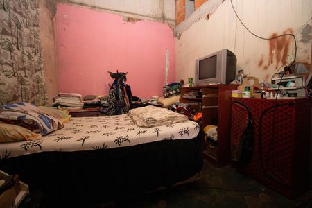Casa à venda com 162m², 2 quartos e 2 vagas Casa à venda com 162m², 2 quartos e 2 vagasQuarto 2