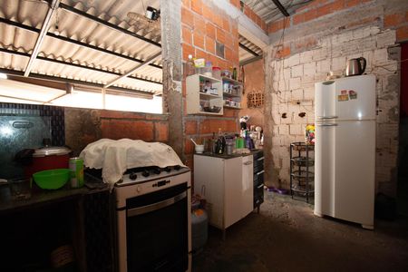 Casa à venda com 162m², 2 quartos e 2 vagas Casa à venda com 162m², 2 quartos e 2 vagasCozinha