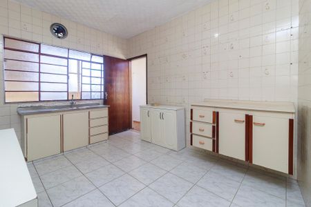 Cozinha de casa para alugar com 3 quartos, 80m² em Jardim Casablanca, São Paulo