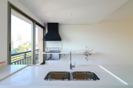 Apartamento à venda com 3 quartos, 211m² em Real Parque, São Paulo