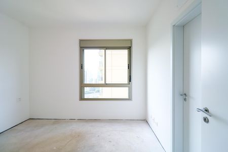 Apartamento à venda com 3 quartos, 211m² em Real Parque, São Paulo