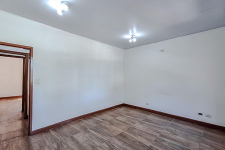 Quarto 2 de casa para alugar com 2 quartos, 200m² em Vila Mariana, São Paulo