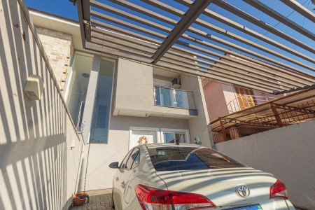 Casa à venda com 2 quartos, 88m² em Igara, Canoas