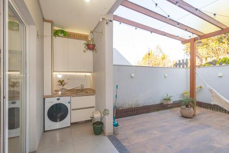 Casa à venda com 88m², 2 quartos e 2 vagas