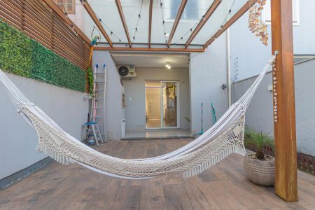 Casa à venda com 88m², 2 quartos e 2 vagas
