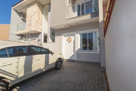 Casa à venda com 88m², 2 quartos e 2 vagas