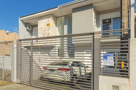 Casa à venda com 88m², 2 quartos e 2 vagas