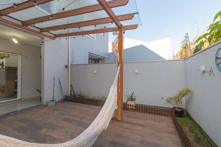 Casa à venda com 88m², 2 quartos e 2 vagas