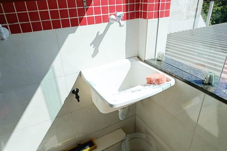Casa para alugar com 160m², 3 quartos e 2 vagas Casa para alugar com 160m², 3 quartos e 2 vagasCozinha e Área de Serviço