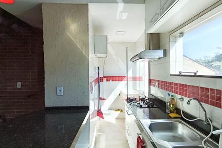 Casa para alugar com 160m², 3 quartos e 2 vagas Casa para alugar com 160m², 3 quartos e 2 vagasCozinha e Área de Serviço