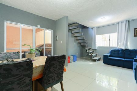 Sala de casa à venda com 4 quartos, 144m² em Vila Celeste, São Paulo