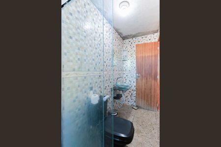 Banheiro social 1 de casa à venda com 4 quartos, 144m² em Vila Celeste, São Paulo