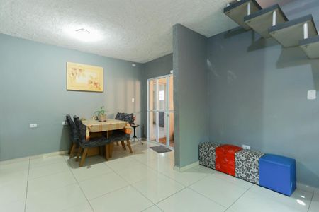 Sala de casa à venda com 4 quartos, 144m² em Vila Celeste, São Paulo