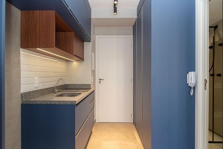 Cozinha de kitnet/studio à venda com 1 quarto, 25m² em Santo Amaro, São Paulo