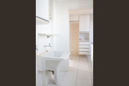 Apartamento à venda com 81m², 2 quartos e 1 vaga Apartamento à venda com 81m², 2 quartos e 1 vagaÁrea de Serviço