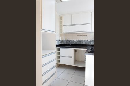 Apartamento à venda com 81m², 2 quartos e 1 vaga Apartamento à venda com 81m², 2 quartos e 1 vagaCozinha