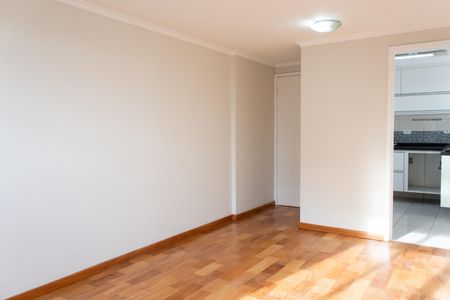 Apartamento à venda com 81m², 2 quartos e 1 vaga Apartamento à venda com 81m², 2 quartos e 1 vagaSala