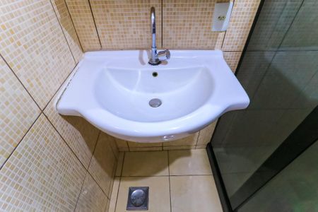Apartamento à venda com 58m², 2 quartos e sem vagaBanheiro