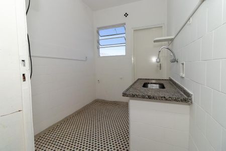 Cozinha de apartamento para alugar com 1 quarto, 36m² em Bom Retiro, São Paulo