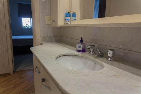 Apartamento à venda com 103m², 3 quartos e 1 vaga Apartamento à venda com 103m², 3 quartos e 1 vagaBanheiro