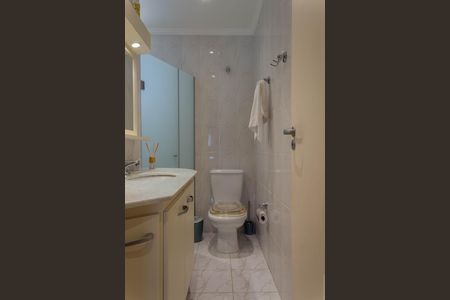 Apartamento à venda com 103m², 3 quartos e 1 vaga Apartamento à venda com 103m², 3 quartos e 1 vagaBanheiro
