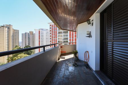 Varanda da Sala de apartamento à venda com 4 quartos, 175m² em Vila Suzana, São Paulo