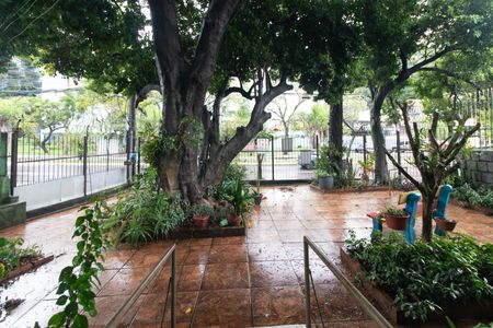 Casa à venda com 130m², 3 quartos e 3 vagas Casa à venda com 130m², 3 quartos e 3 vagasJardim