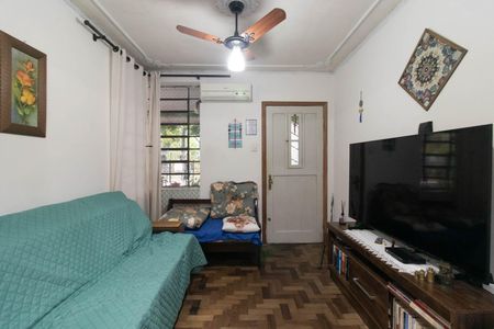 Casa à venda com 130m², 3 quartos e 3 vagas Casa à venda com 130m², 3 quartos e 3 vagasSala