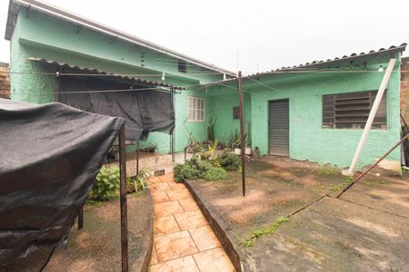 Quintal de casa à venda com 3 quartos, 130m² em Cristal, Porto Alegre