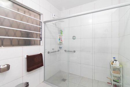 Casa à venda com 130m², 3 quartos e 3 vagas Casa à venda com 130m², 3 quartos e 3 vagasBanheiro Social
