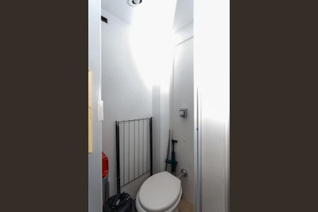 Apartamento à venda com 136m², 3 quartos e 2 vagas Apartamento à venda com 136m², 3 quartos e 2 vagasÁrea de Serviço