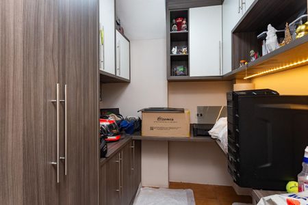 Apartamento à venda com 136m², 3 quartos e 2 vagas Apartamento à venda com 136m², 3 quartos e 2 vagasÁrea de Serviço