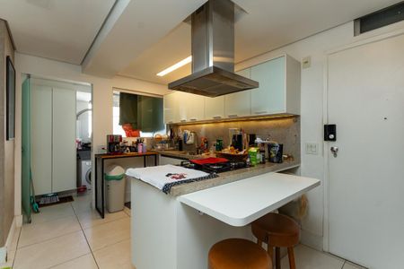 Apartamento à venda com 136m², 3 quartos e 2 vagas Apartamento à venda com 136m², 3 quartos e 2 vagasCozinha