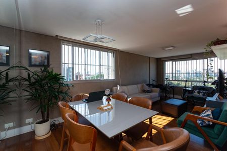 Apartamento à venda com 136m², 3 quartos e 2 vagas Apartamento à venda com 136m², 3 quartos e 2 vagasSala